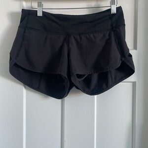 ♥️  Lululemon  High-Rise Lined Short 2.5"